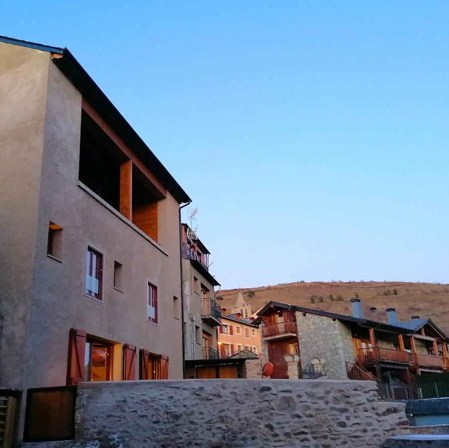 Apartament "Enclau" Turismo Rural Cal Rialla 리비아 외부 사진