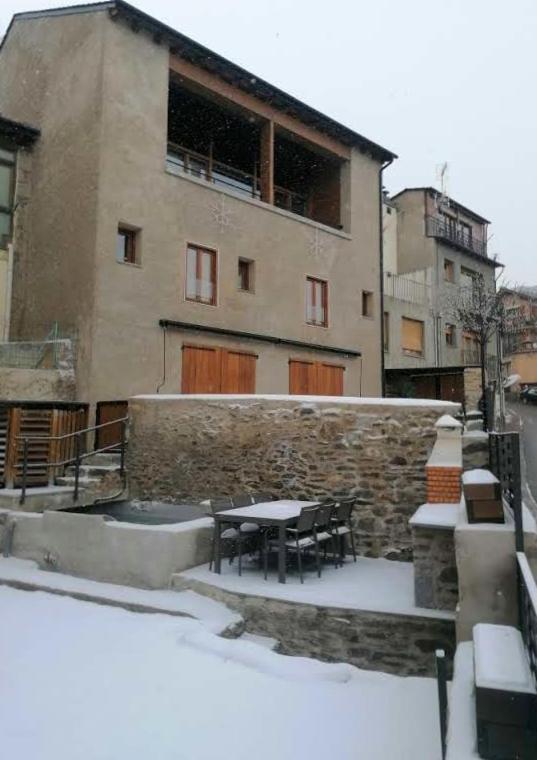 Apartament "Enclau" Turismo Rural Cal Rialla 리비아 외부 사진