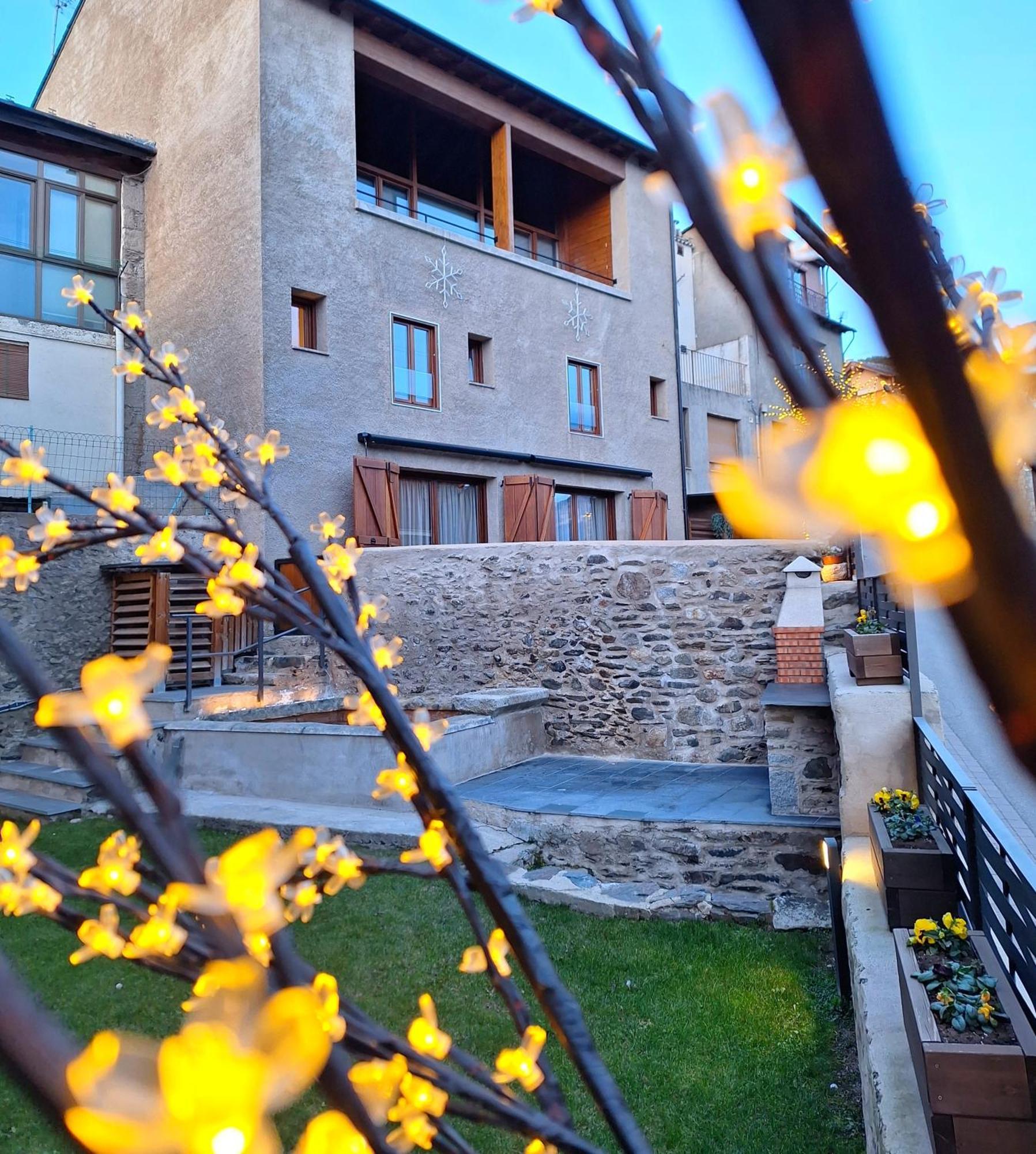 Apartament "Enclau" Turismo Rural Cal Rialla 리비아 외부 사진