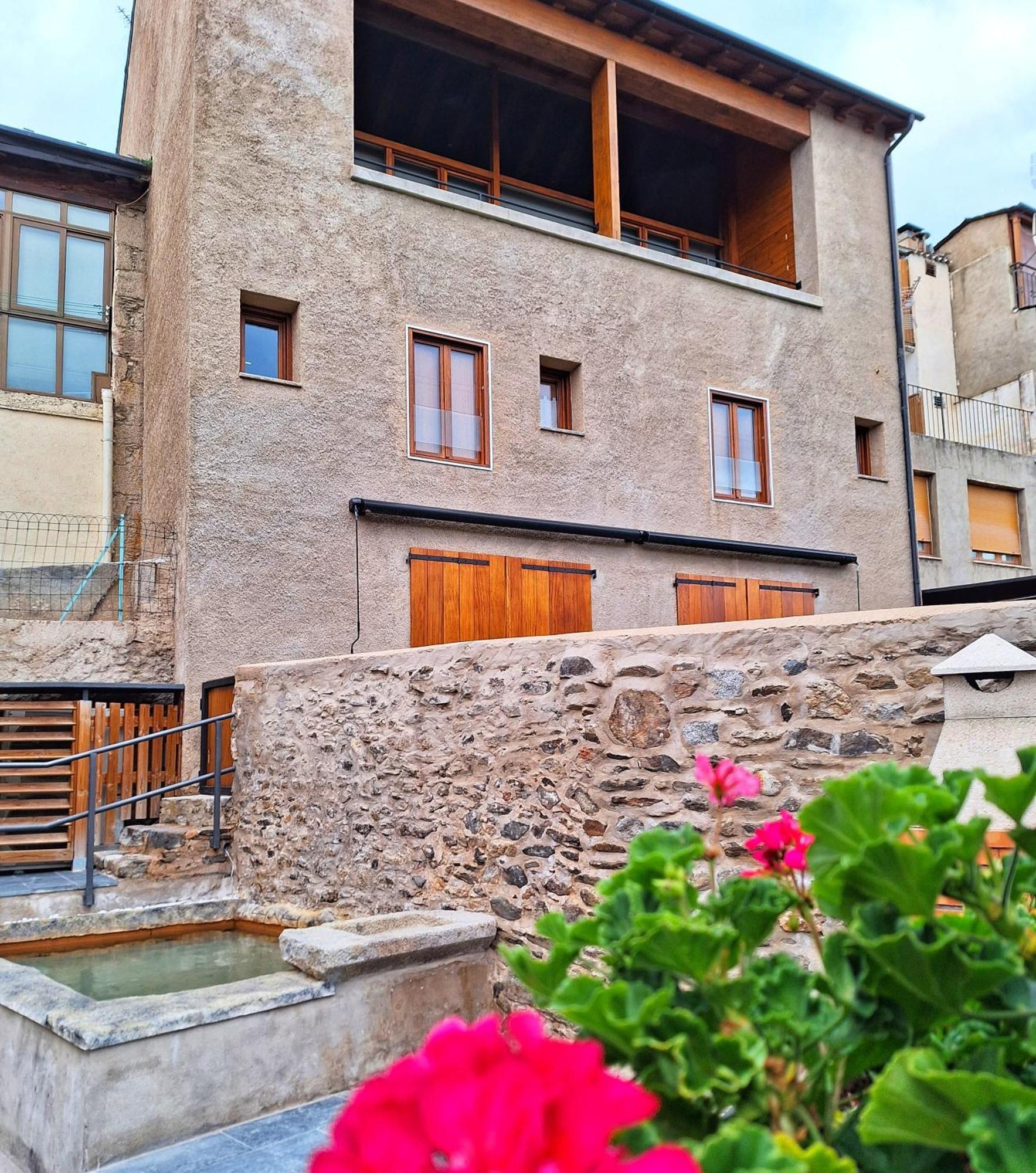 Apartament "Enclau" Turismo Rural Cal Rialla 리비아 외부 사진
