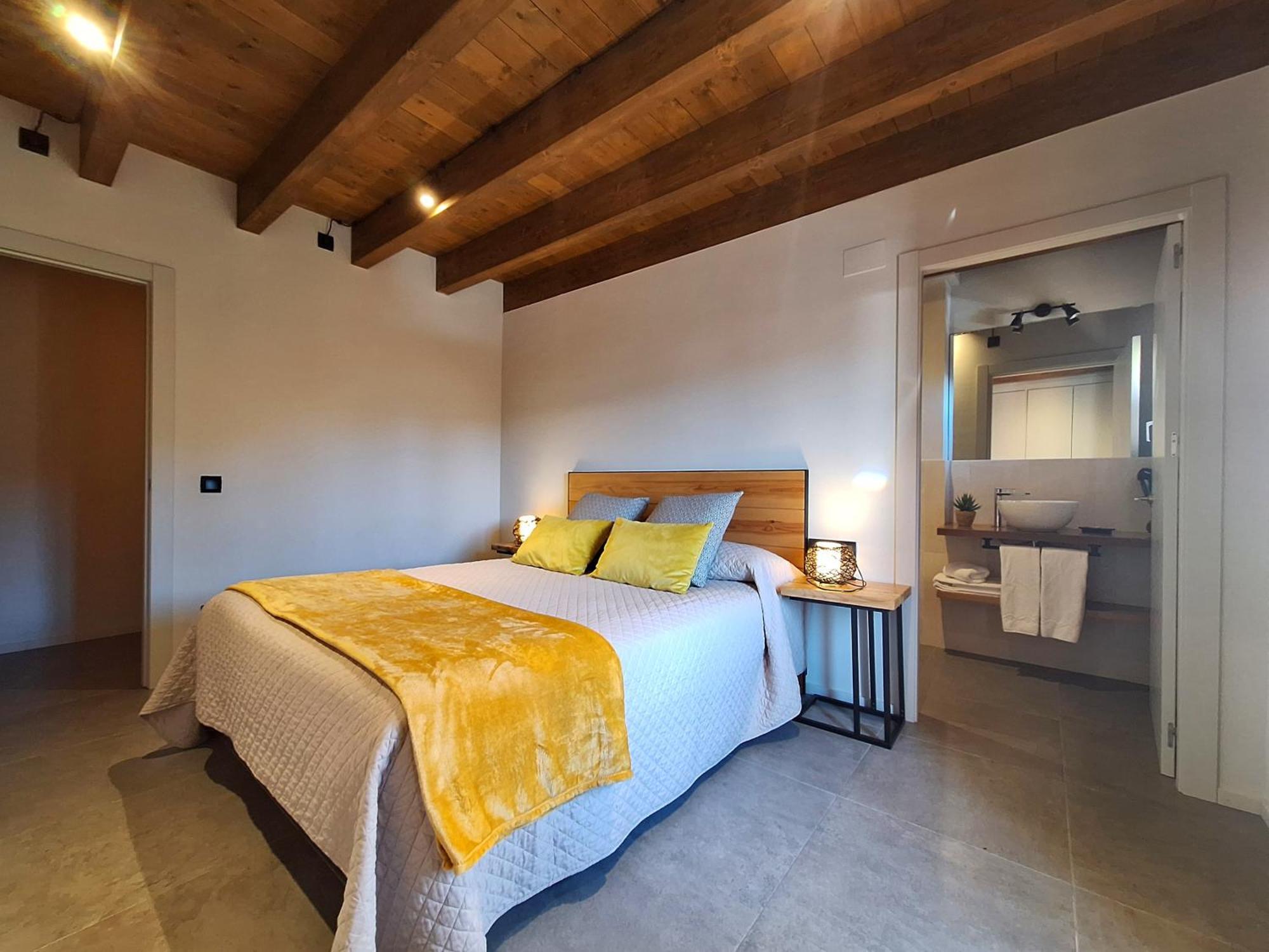 Apartament "Enclau" Turismo Rural Cal Rialla 리비아 외부 사진
